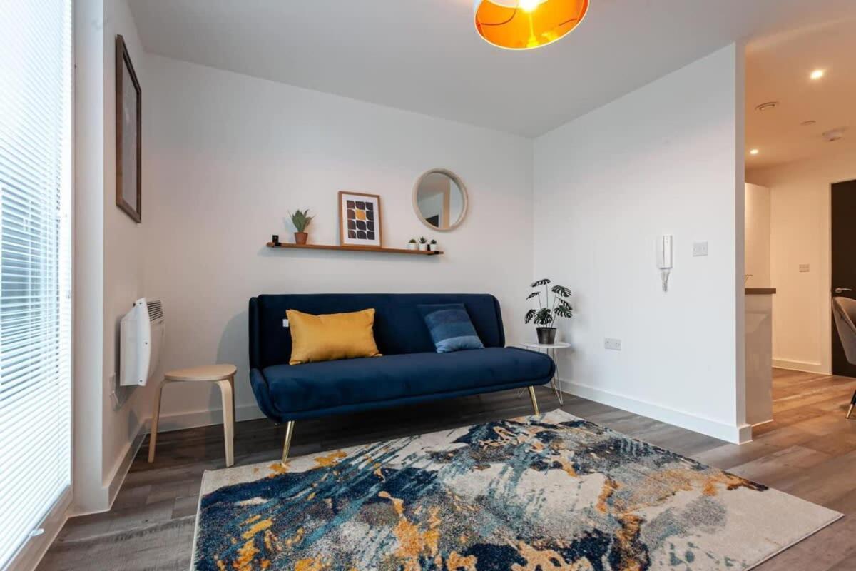 Stunning 2 Bed Flat 5Min To Old Trafford Stadium Манчестер Екстер'єр фото